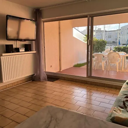 Grand 3 Pieces Avec Terrasse, Lave-linge Et Lave-vaisselle, Animaux Acceptes - Fr-1-702-24 *